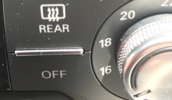 汽车按键front是什么意思? 前挡风玻璃除霜除雾按键（使用效果比较好）