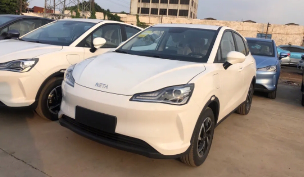 哪吒汽车还有什么车 销售车型共有7款( SUV和轿车,跑车)