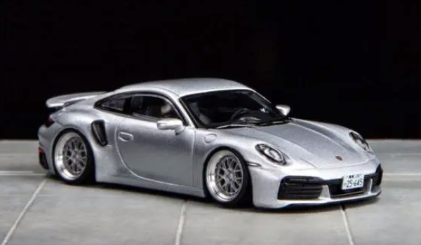 保时捷911报价 新车售价129.80万元(跑车)