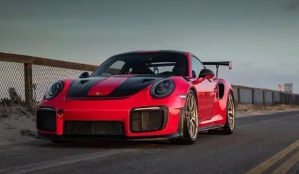 保时捷911报价 新车售价129.80万元(跑车)