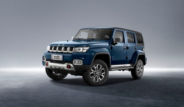 bj40汽车报价及图片 全款落地价格为19.58万元(城市猎人版先锋型)