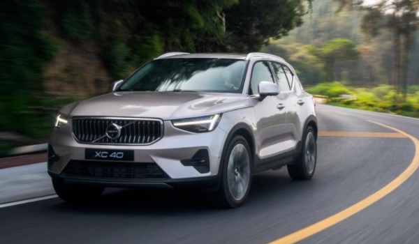 XC40沃尔沃2023款落地价 入门车型落地29.17万元(必要花费13868元)