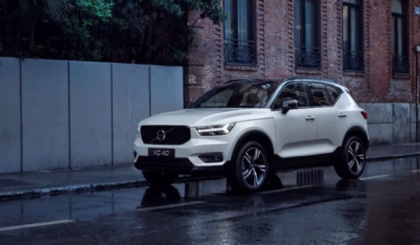 XC40沃尔沃2023款落地价 入门车型落地29.17万元(必要花费13868元)