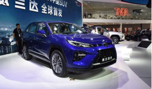 威兰达新款2023款报价及图片 23款售价17.38万(2.0L/2.5L两种动力)