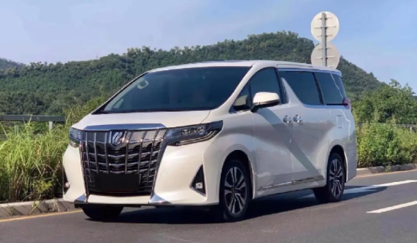 丰田埃尔法7座报价及图片 埃尔法售价83.90万元(一款中大型的mpv)