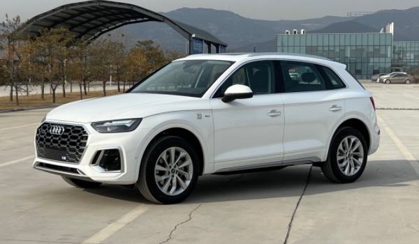 奥迪q5l报价及图片2023款价格 2023款价格33.22万元(入门级车型)