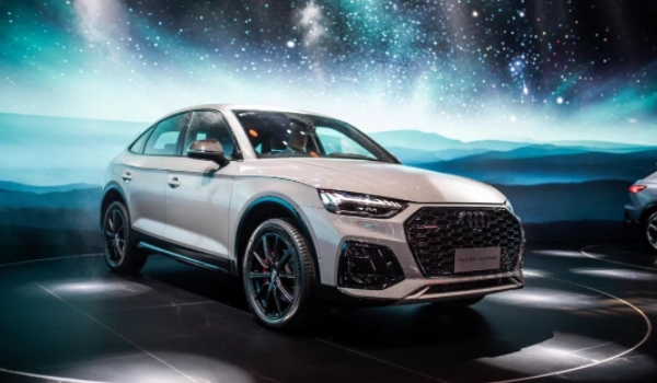 奥迪q5l报价及图片2023款价格 2023款价格33.22万元(入门级车型)