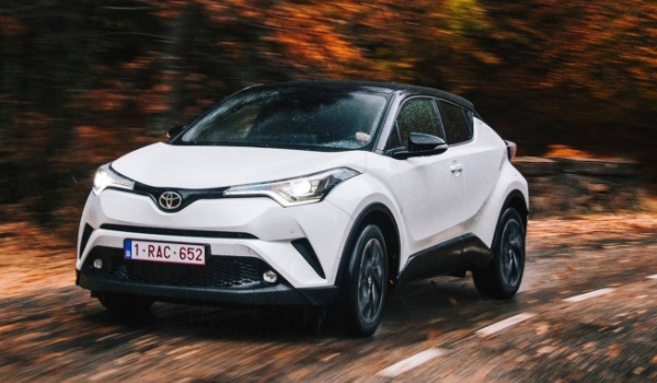 2022款丰田CHR版报价 新车售价15.28万元(小型SUV)