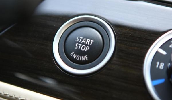 START是什么意思 车辆的启动按键（操作非常简单）