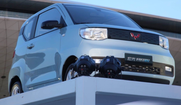 五菱宏光MINI几座车 是4座车型(2022款和2024款在售)