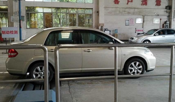 先审车还是先续保 都可以(不会对年审或续保有影响)