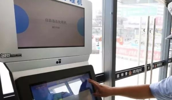 驾驶证扣分后什么时候恢复满分 初次领取证件的月份和日期来计算（一年恢复）