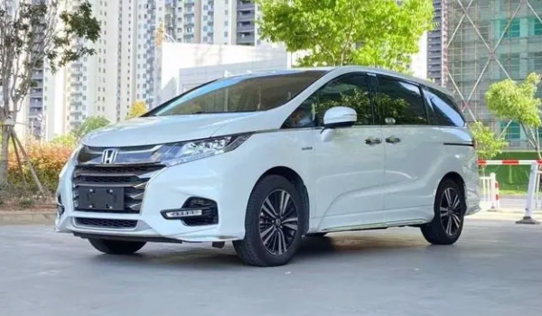 本田奥德赛是几座? 4座和7座版本（中型的mpv）
