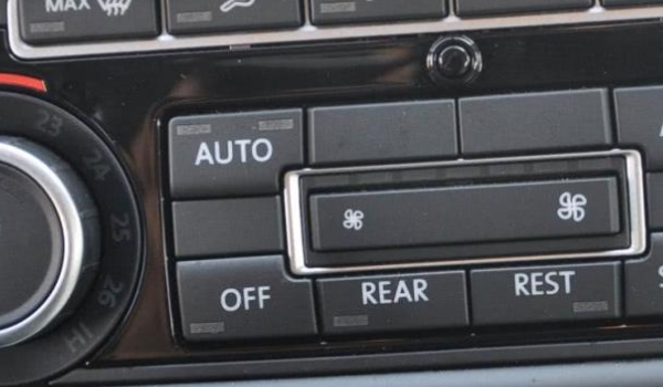 车上空调auto按键是什么意思 自动空调（使用效果很不错）