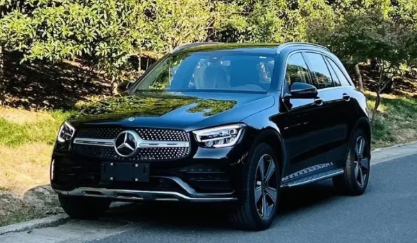 奔驰glc300l最新价格2023款图片 厂商指导价格:42.78-53.13万元