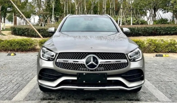 奔驰glc300l最新价格2023款图片 厂商指导价格:42.78-53.13万元