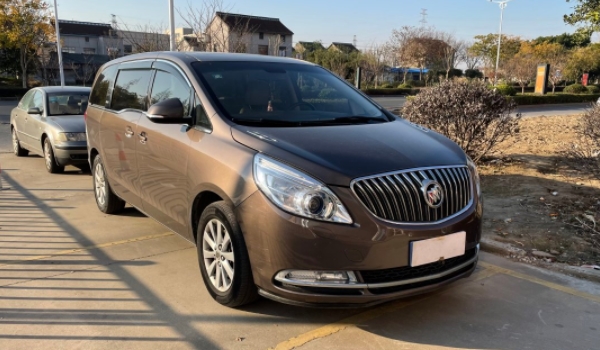 别克GL8MPV2.4L版报价 厂商指导价格:30.99-30.99万元(该款停产停售)