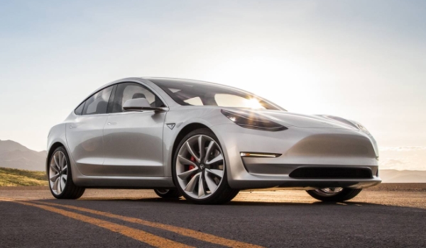 特斯拉汽车2023款最新款价格 厂商指导价格:23.19-27.19万元(参考MODEL 3)