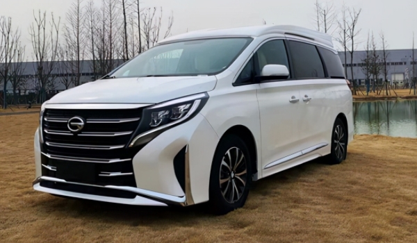 传祺M8MPV7座版报价 厂商指导价格是17.98-34.28万元