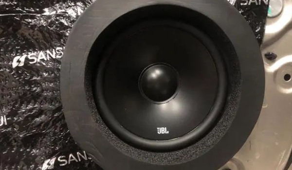 jbl音响是什么牌子 JBL就是音响的品牌(扬声器生产商)