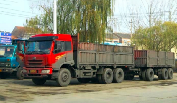 全挂车与半挂车有什么区别 连接方式和重量承载方式