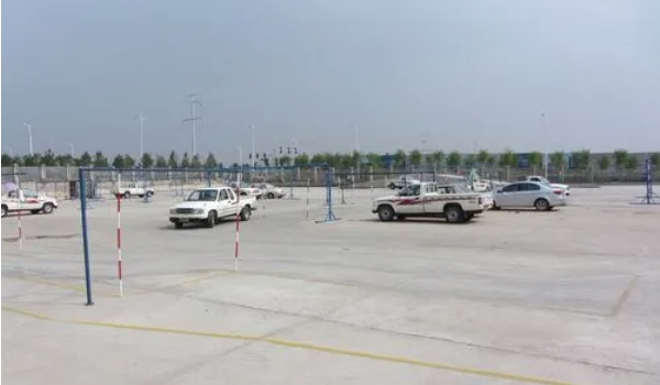 驾校晚上可以练车吗 晚上不能够进行练车(还要以当地为准)
